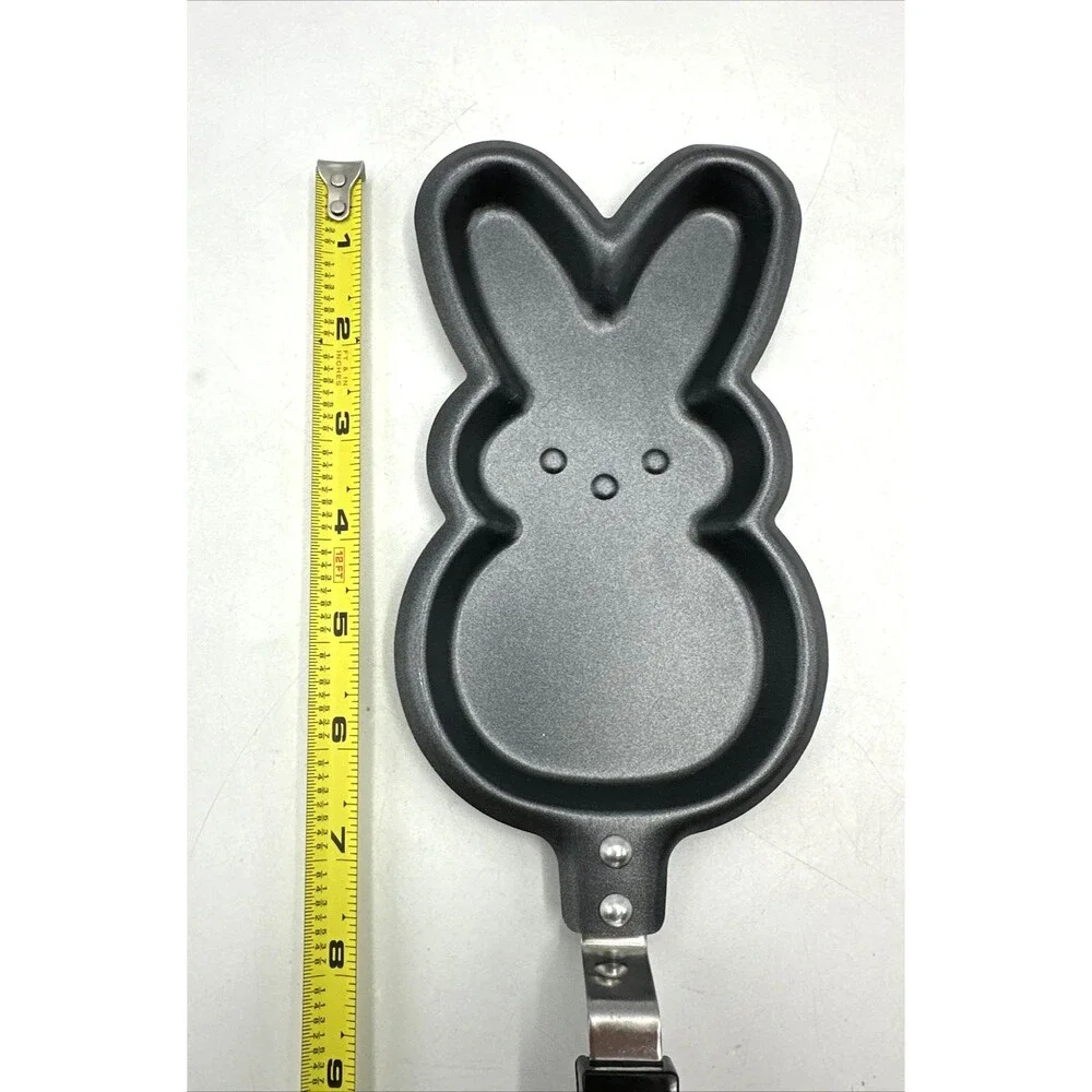 Peeps Bunny/Rabbit Non-Stick Pan by Just Born/Frankford Candy